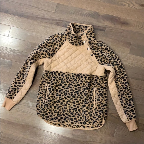 Abercrombie & Fitch Sweaters - AF cheetah pullover
